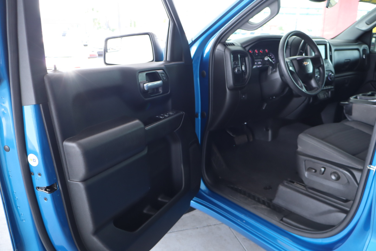 Chevrolet Silverado 1500 2WD Crew Cab 147" Custom 2022