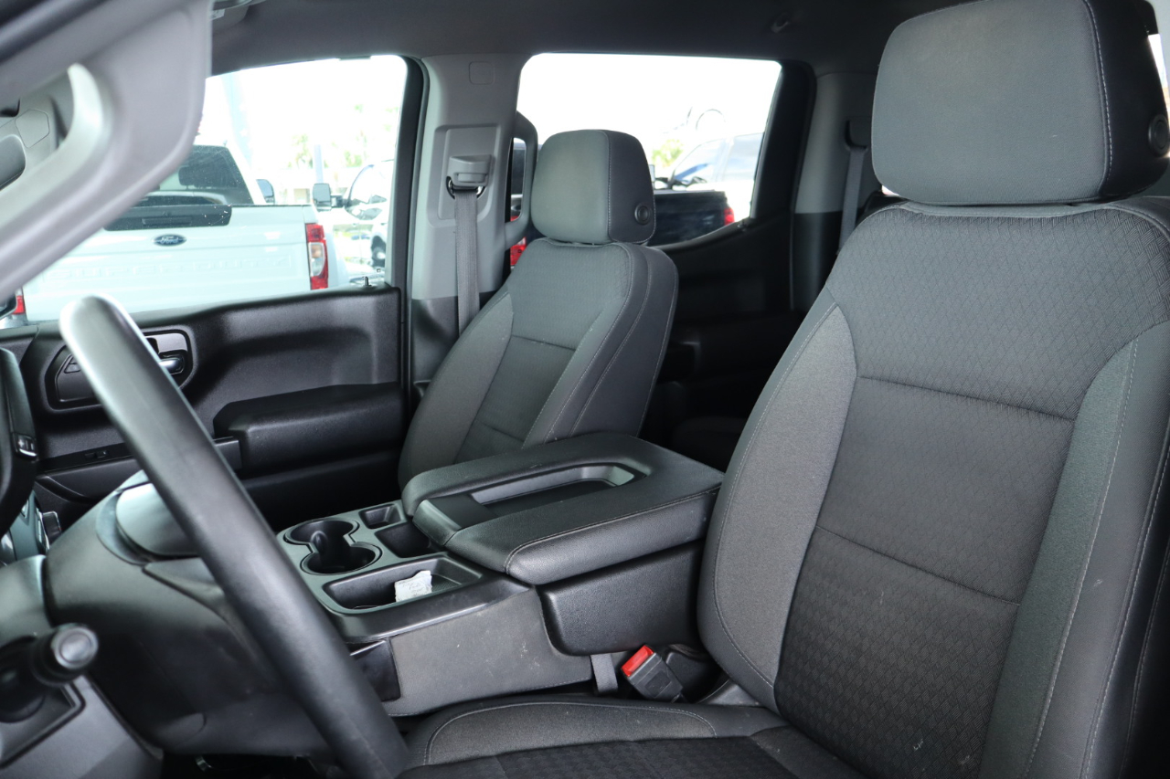 Chevrolet Silverado 1500 2WD Crew Cab 147" Custom 2022