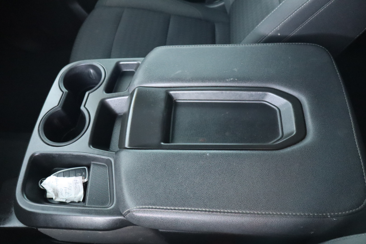 Chevrolet Silverado 1500 2WD Crew Cab 147" Custom 2022