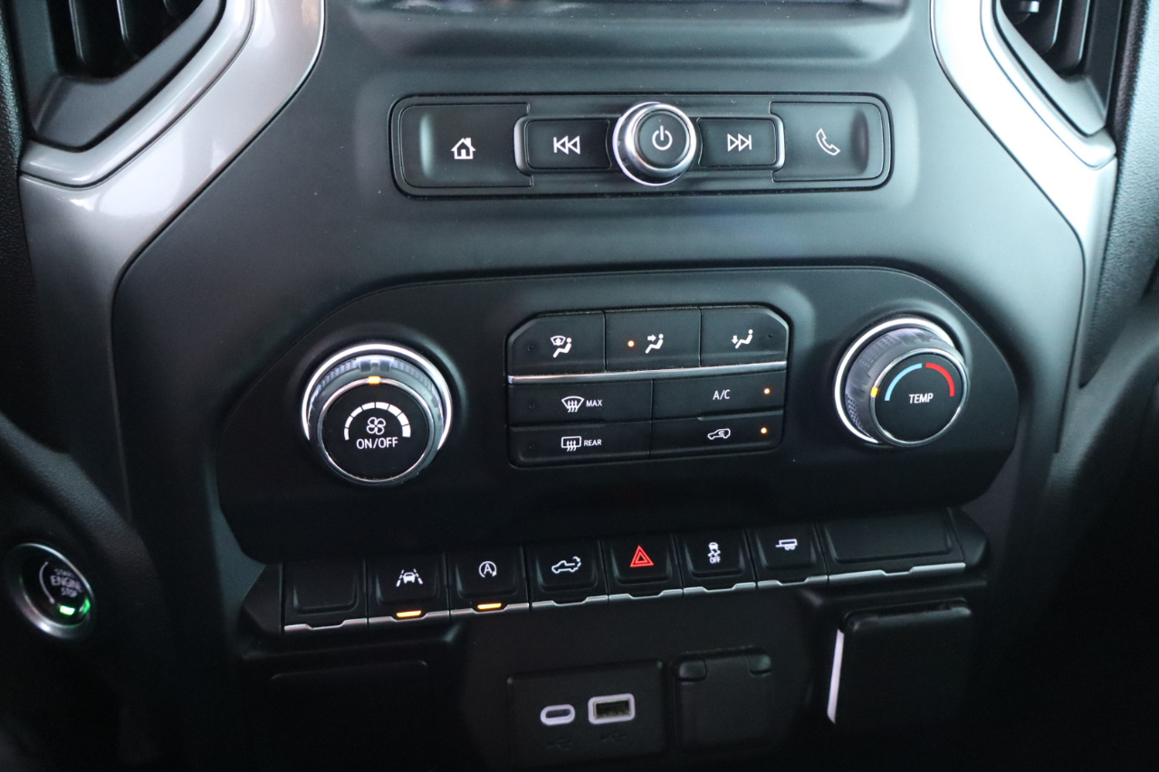 Chevrolet Silverado 1500 2WD Crew Cab 147" Custom 2022