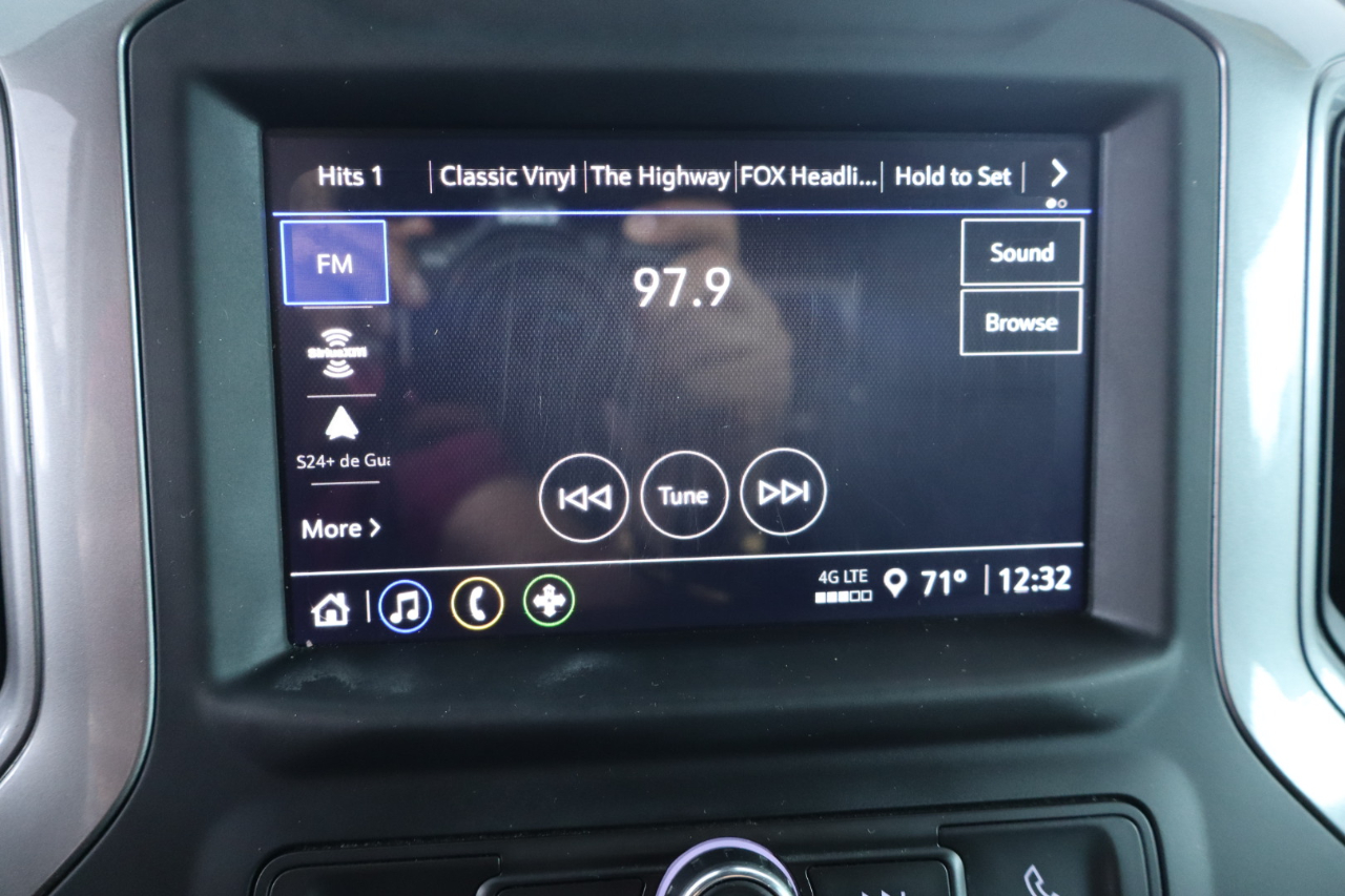 Chevrolet Silverado 1500 2WD Crew Cab 147" Custom 2022