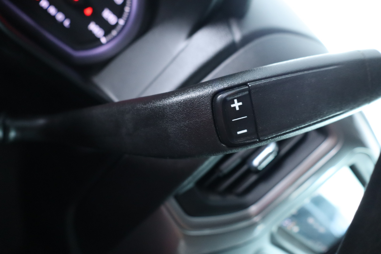 Chevrolet Silverado 1500 2WD Crew Cab 147" Custom 2022