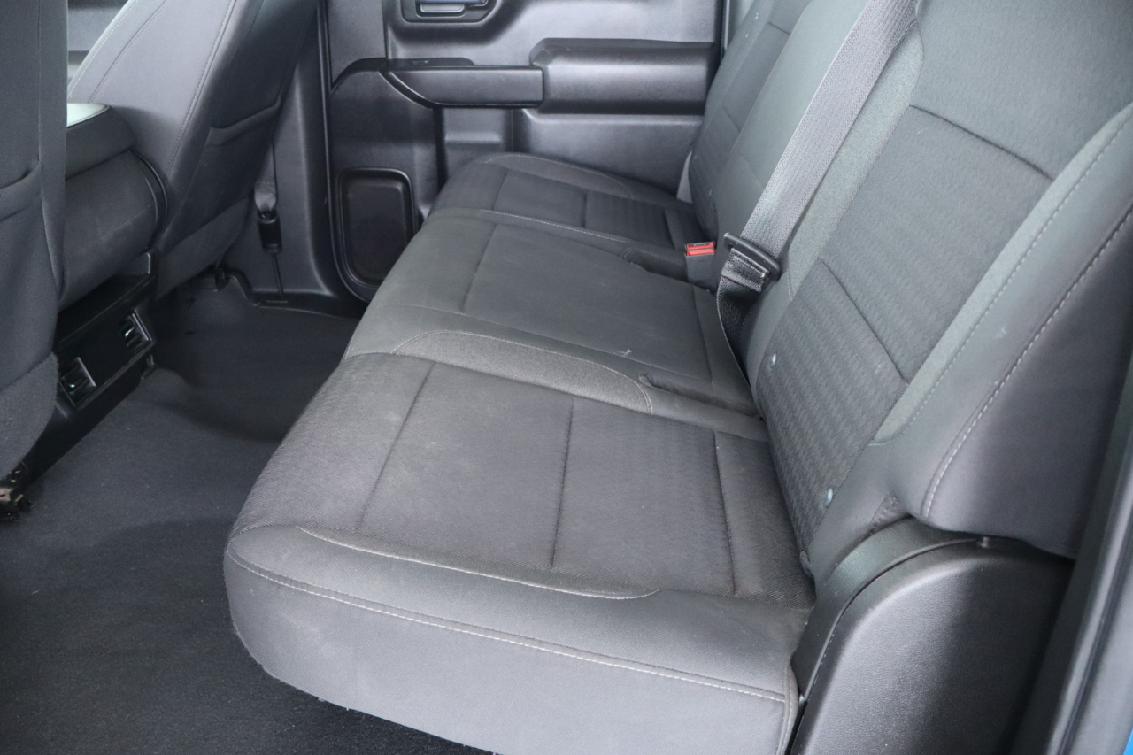 Chevrolet Silverado 1500 2WD Crew Cab 147" Custom 2022