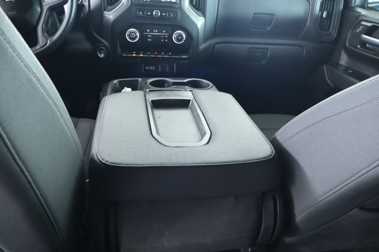 Chevrolet Silverado 1500 2WD Crew Cab 147" Custom 2022