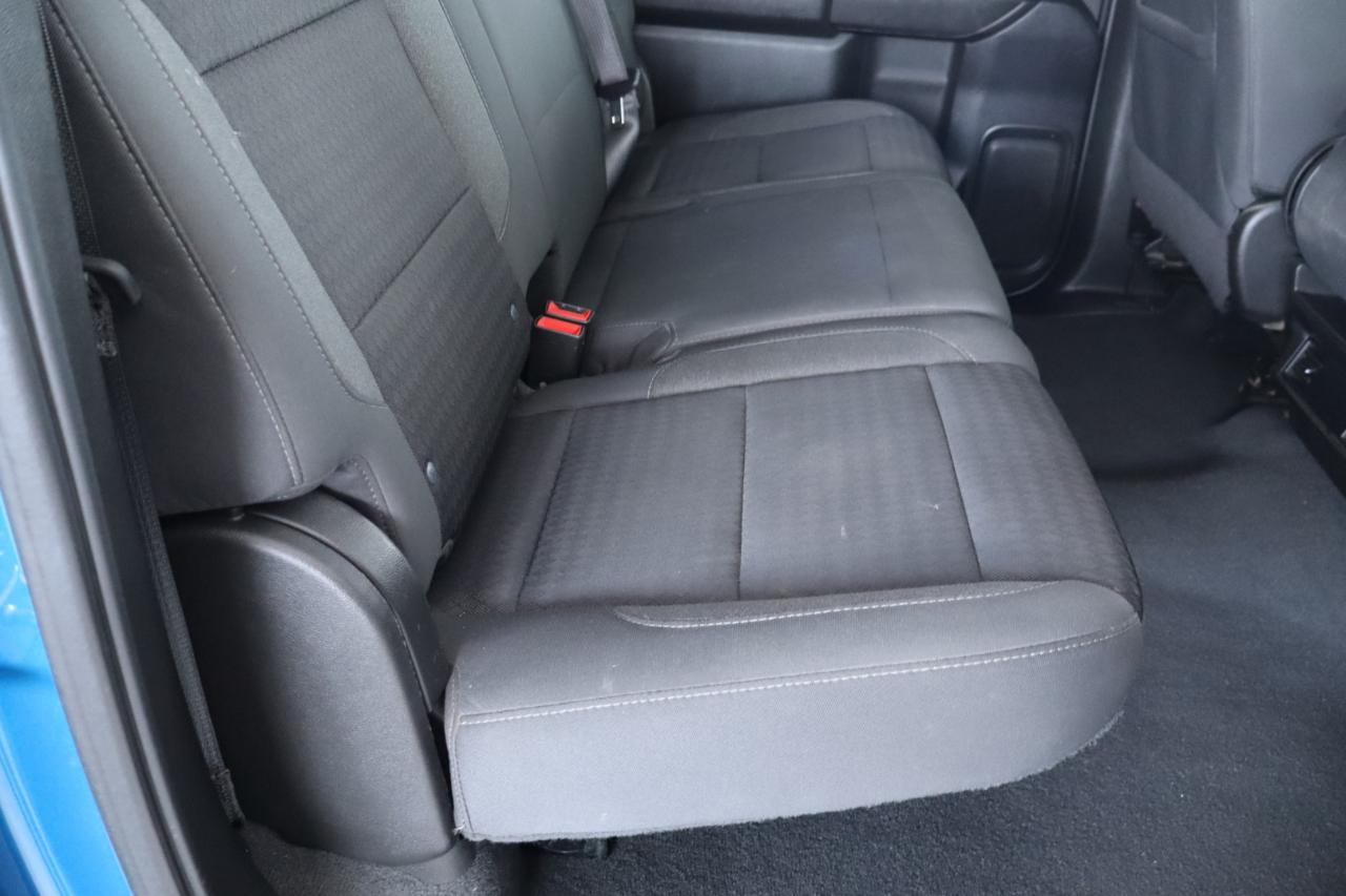 Chevrolet Silverado 1500 2WD Crew Cab 147" Custom 2022