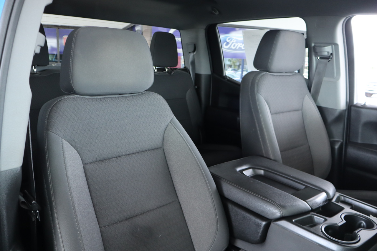 Chevrolet Silverado 1500 2WD Crew Cab 147" Custom 2022