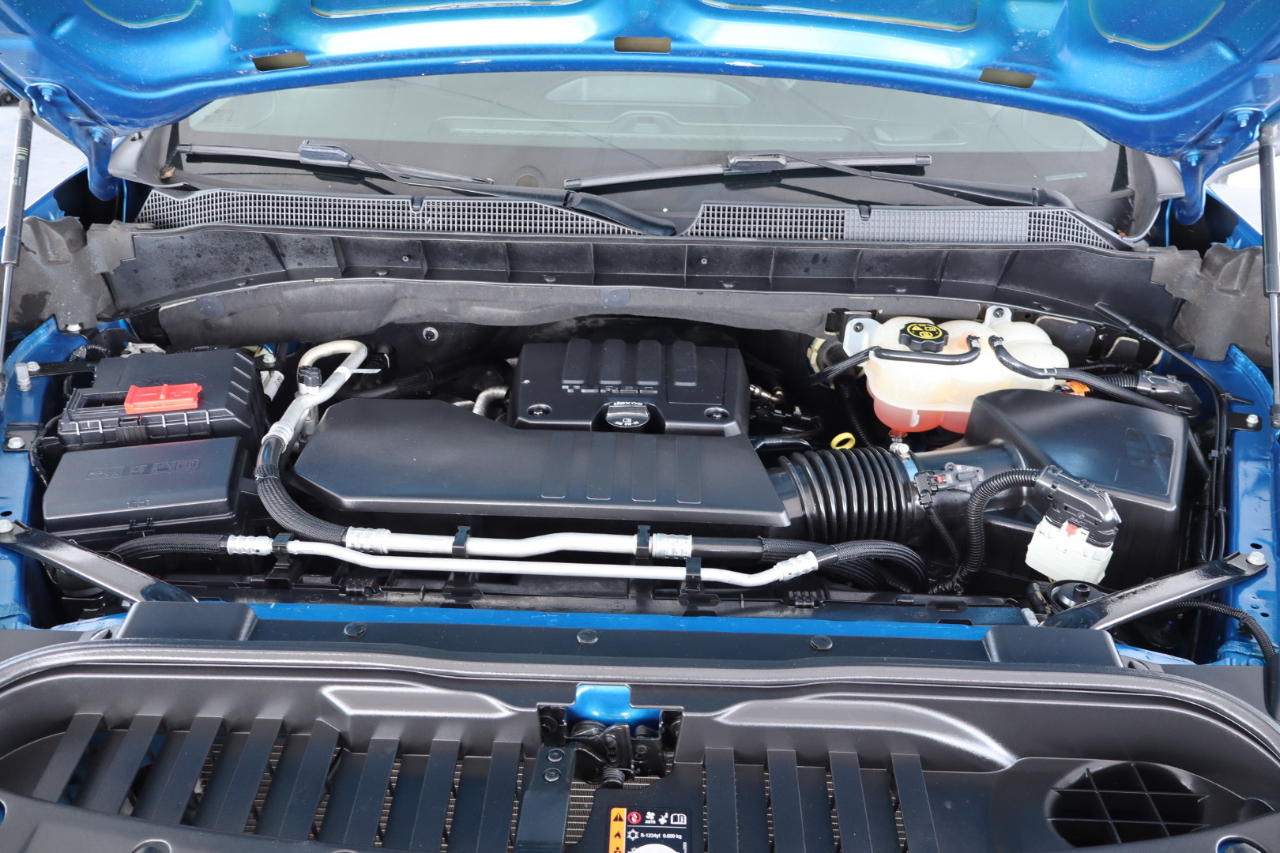 Chevrolet Silverado 1500 2WD Crew Cab 147" Custom 2022