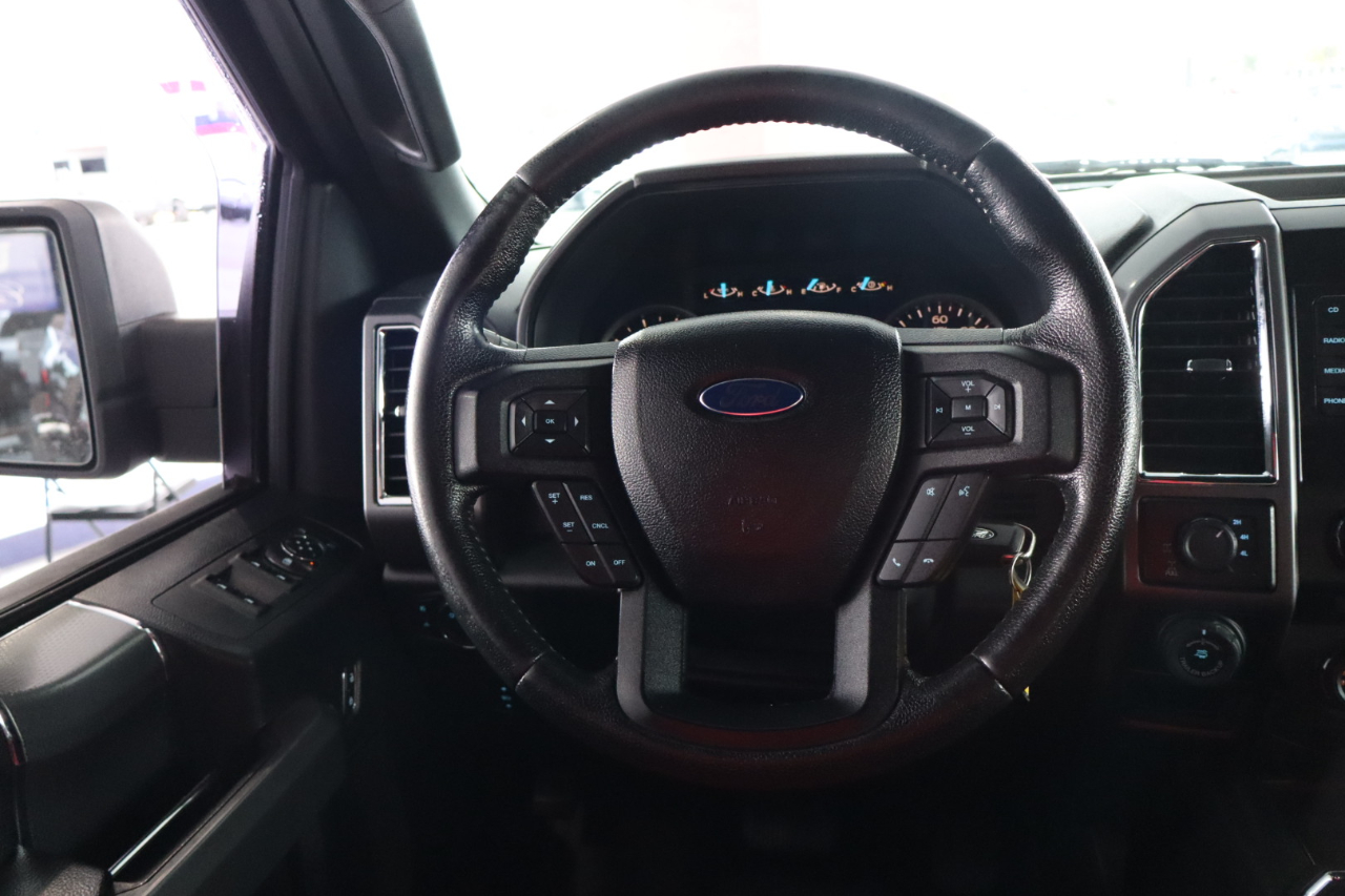 Ford F-150 4WD SuperCrew 145" XLT 2016