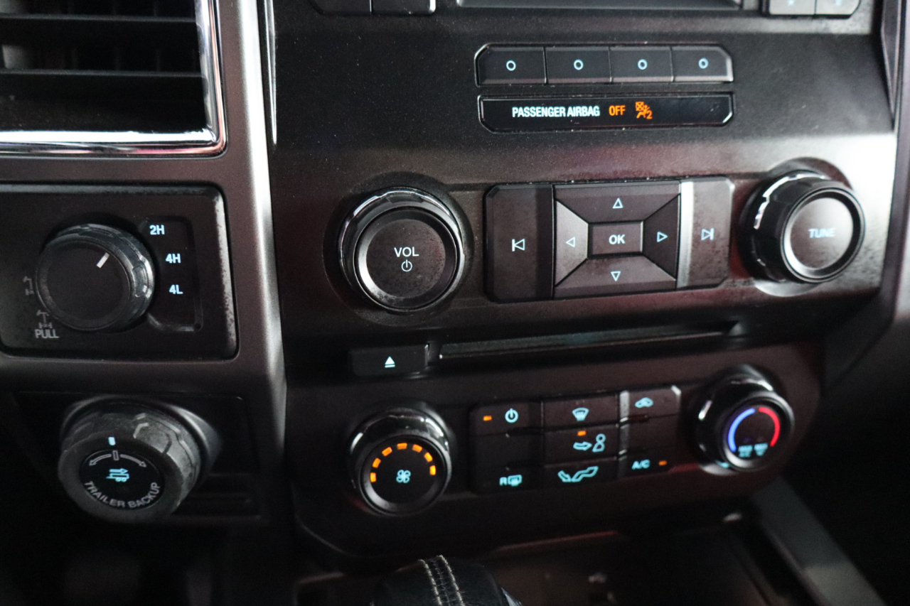 Ford F-150 4WD SuperCrew 145" XLT 2016