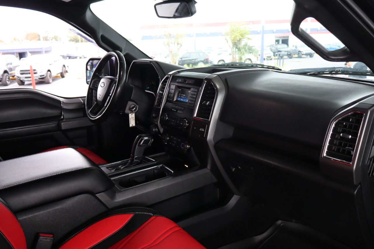 Ford F-150 4WD SuperCrew 145" XLT 2016