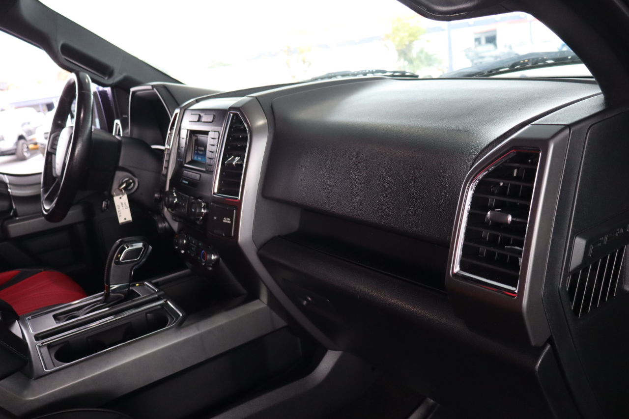 Ford F-150 4WD SuperCrew 145" XLT 2016