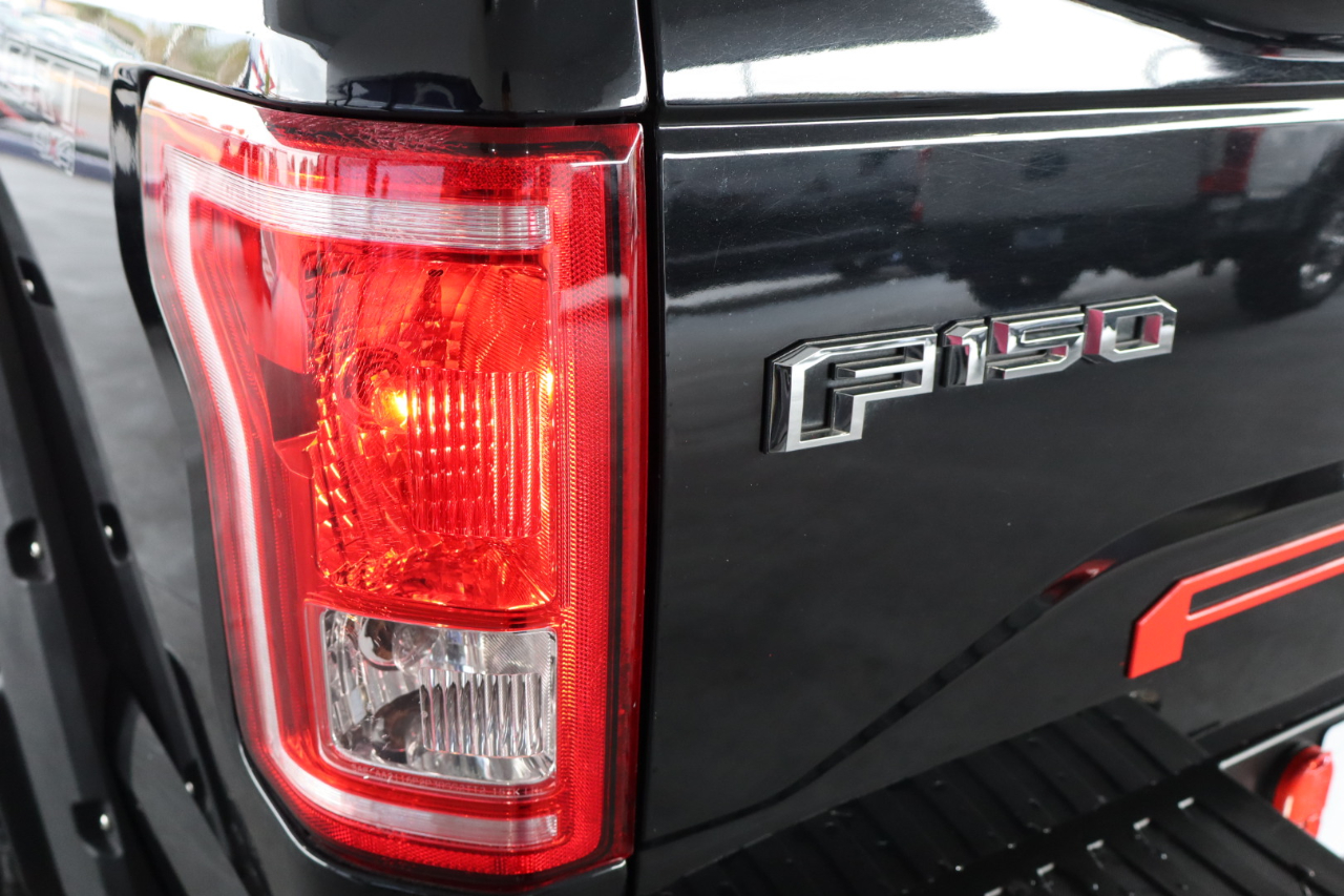 Ford F-150 4WD SuperCrew 145" XLT 2016