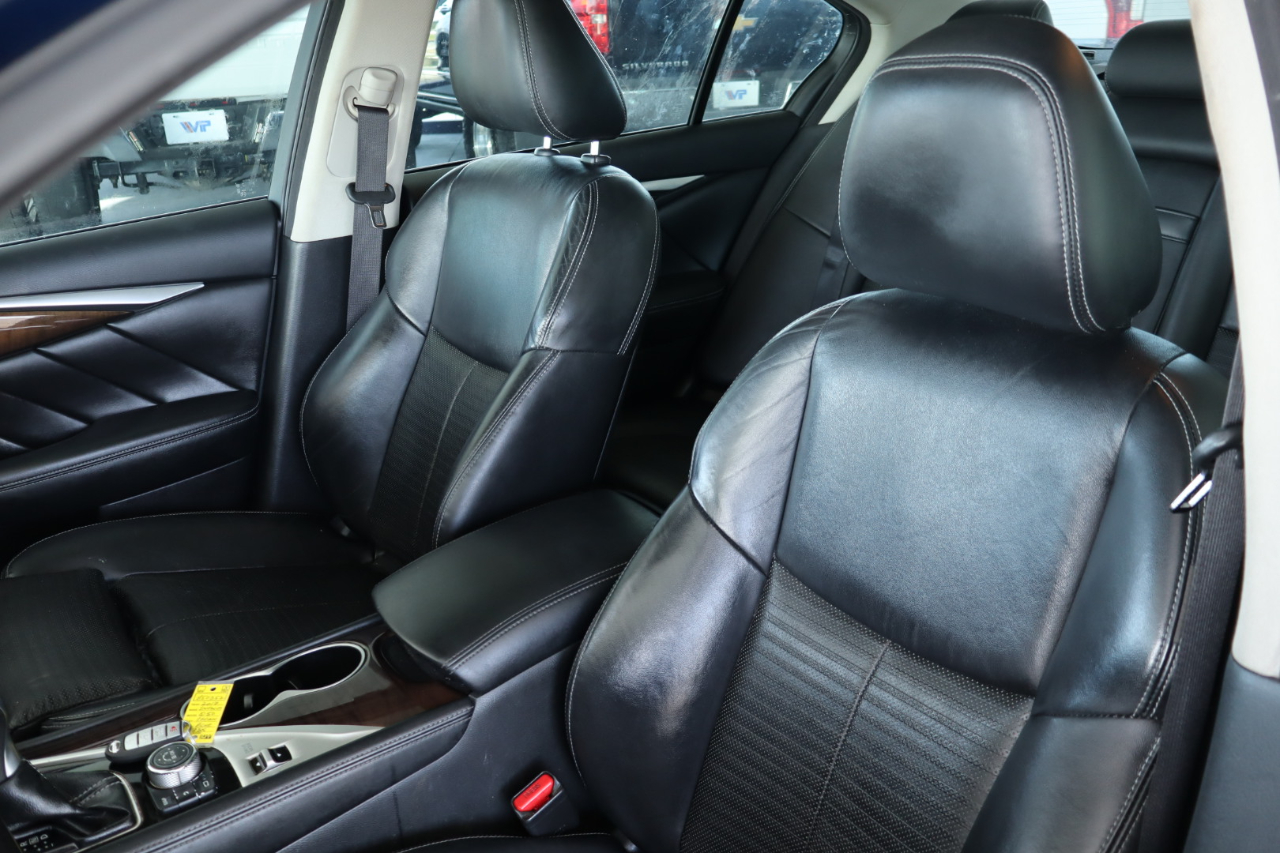 Infiniti Q50 RED SPORT 400 RWD 2017