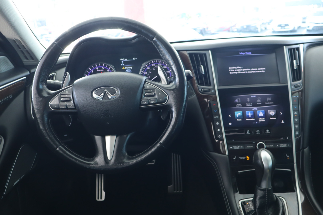 Infiniti Q50 RED SPORT 400 RWD 2017