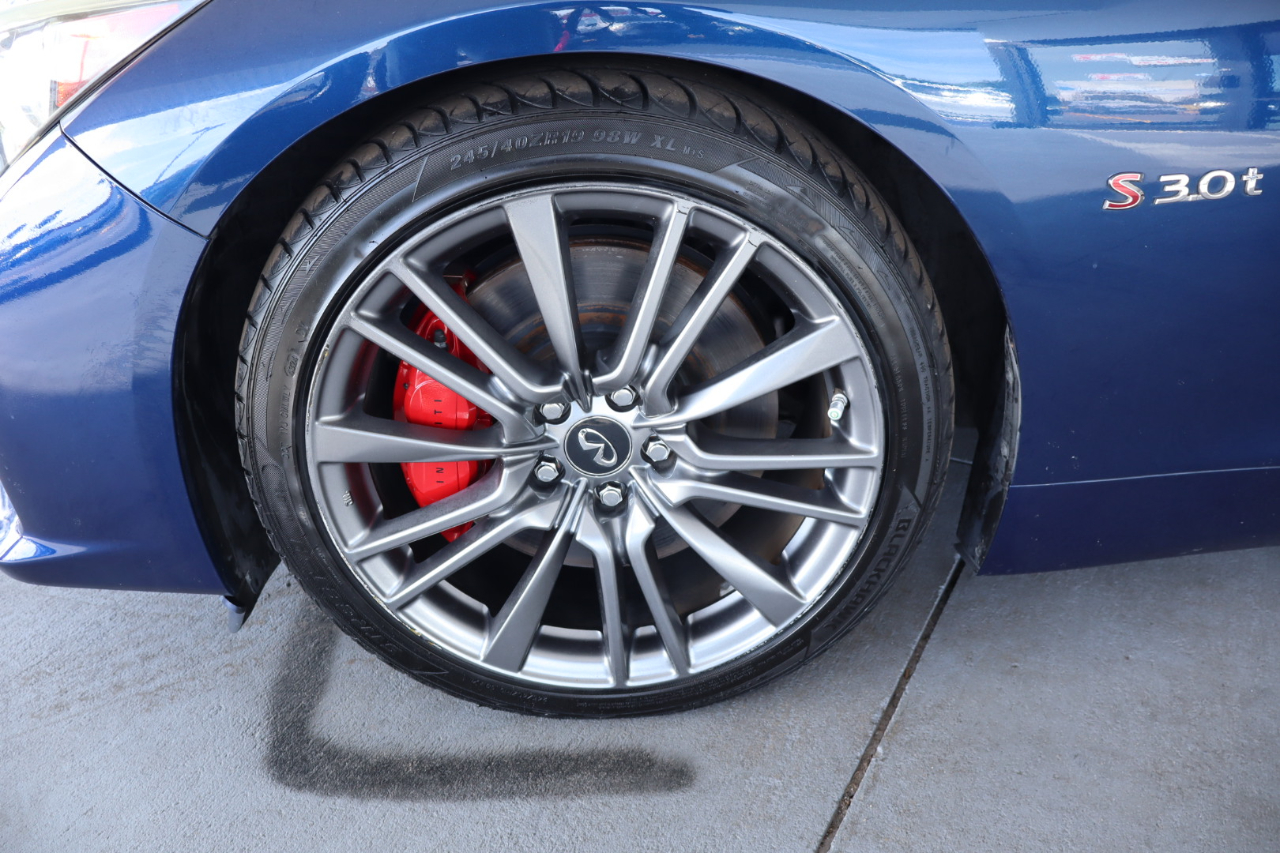 Infiniti Q50 RED SPORT 400 RWD 2017