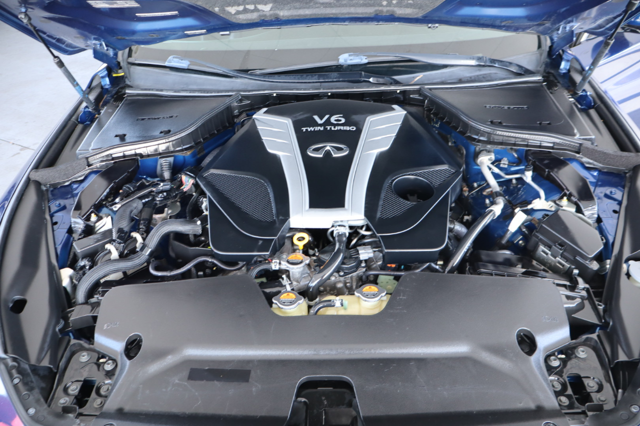 Infiniti Q50 RED SPORT 400 RWD 2017