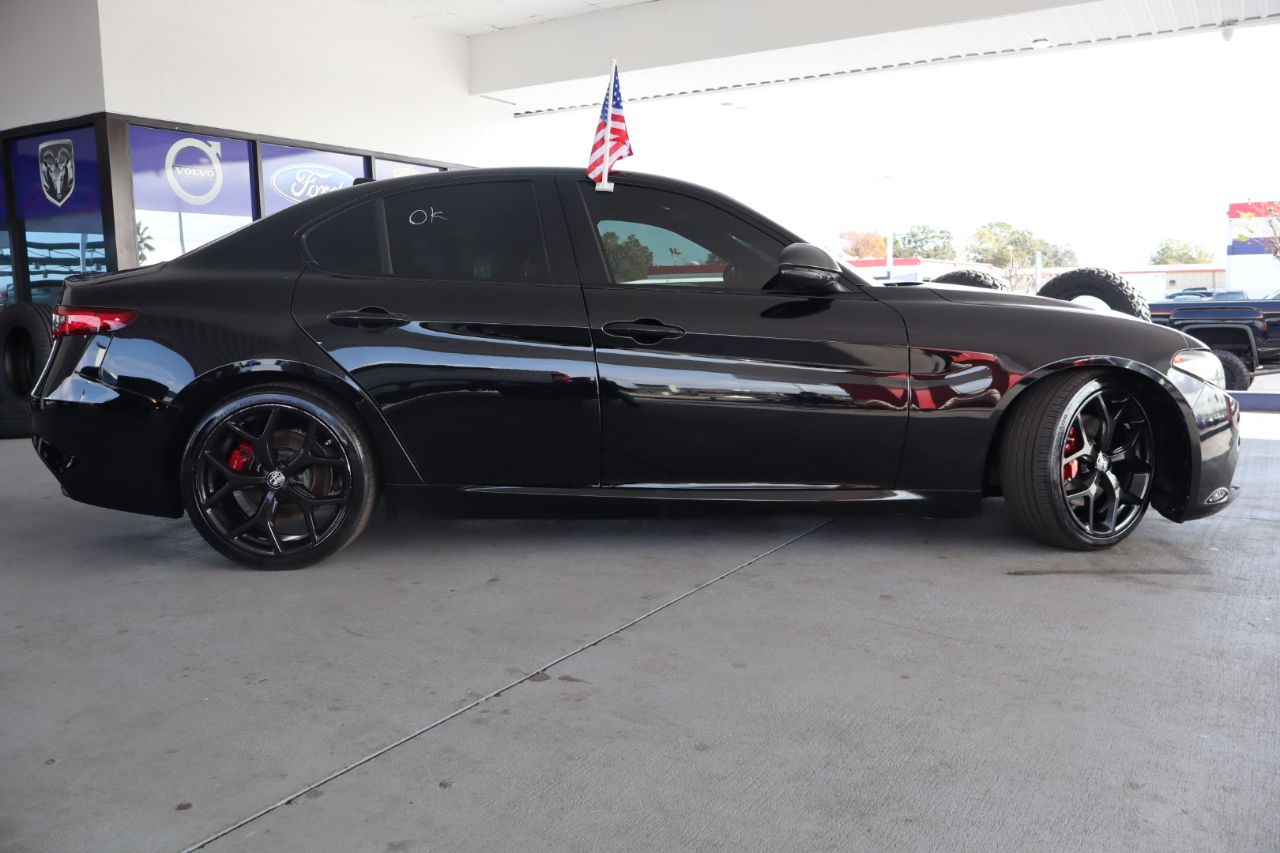 Alfa Romeo Giulia Ti Sport RWD 2020