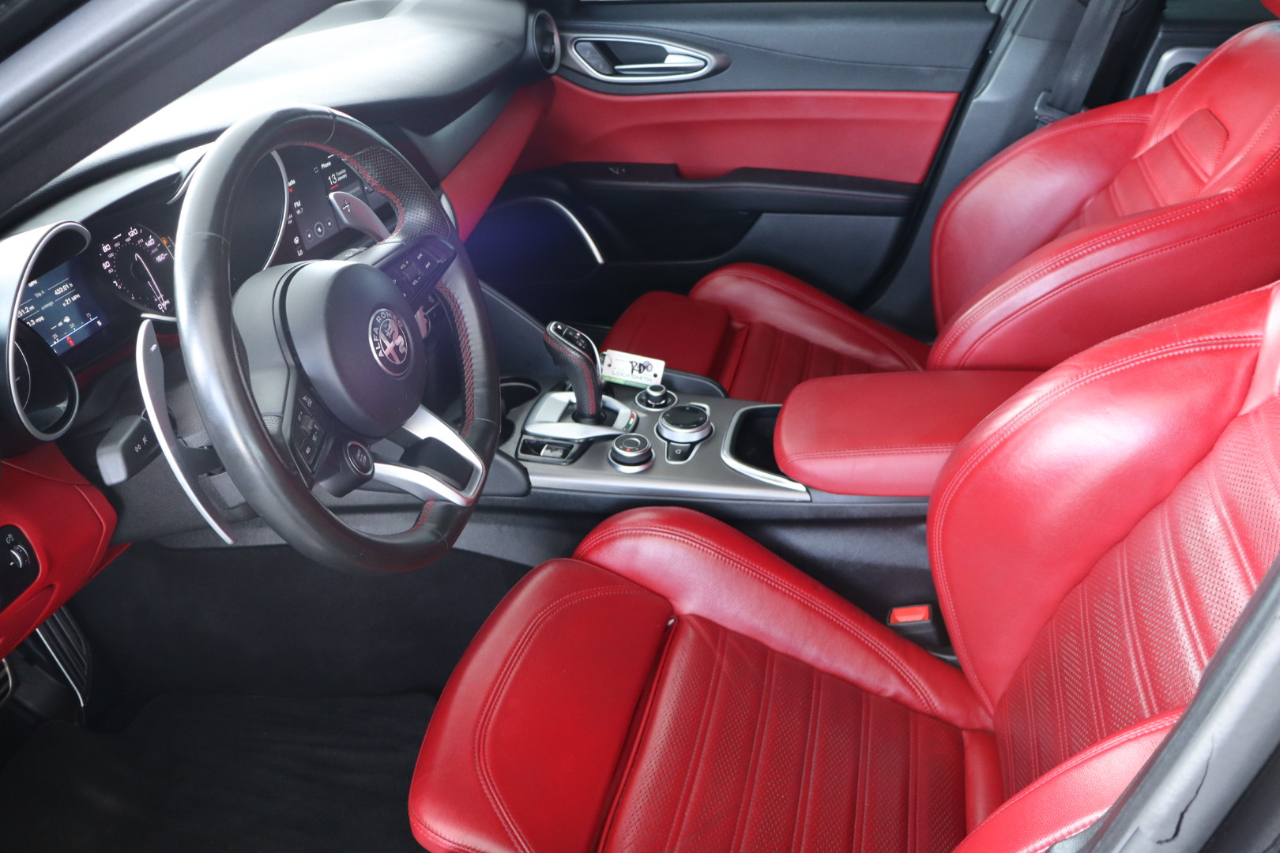 Alfa Romeo Giulia Ti Sport RWD 2020