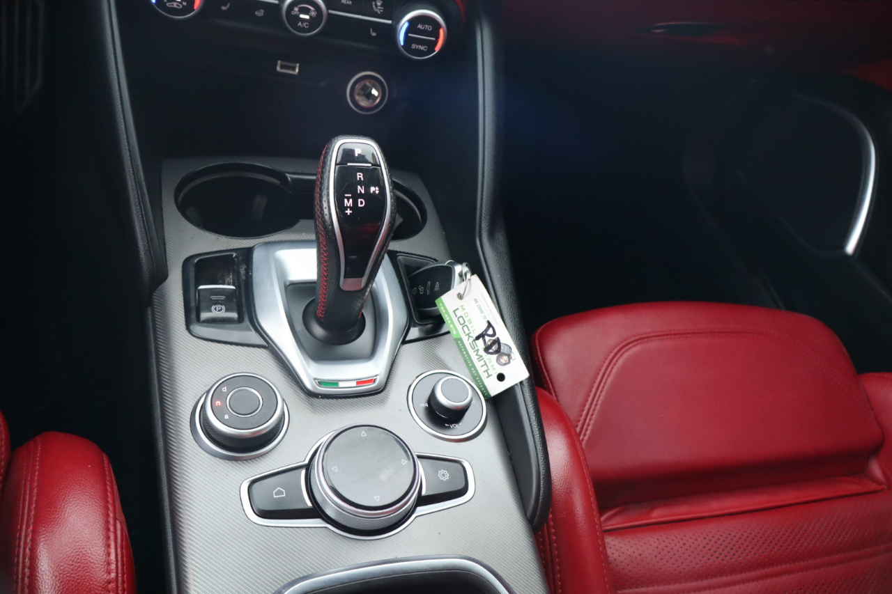 Alfa Romeo Giulia Ti Sport RWD 2020