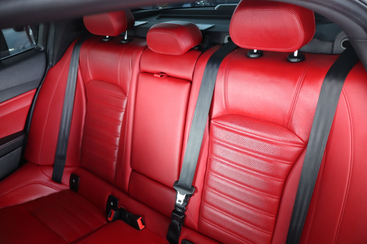 Alfa Romeo Giulia Ti Sport RWD 2020