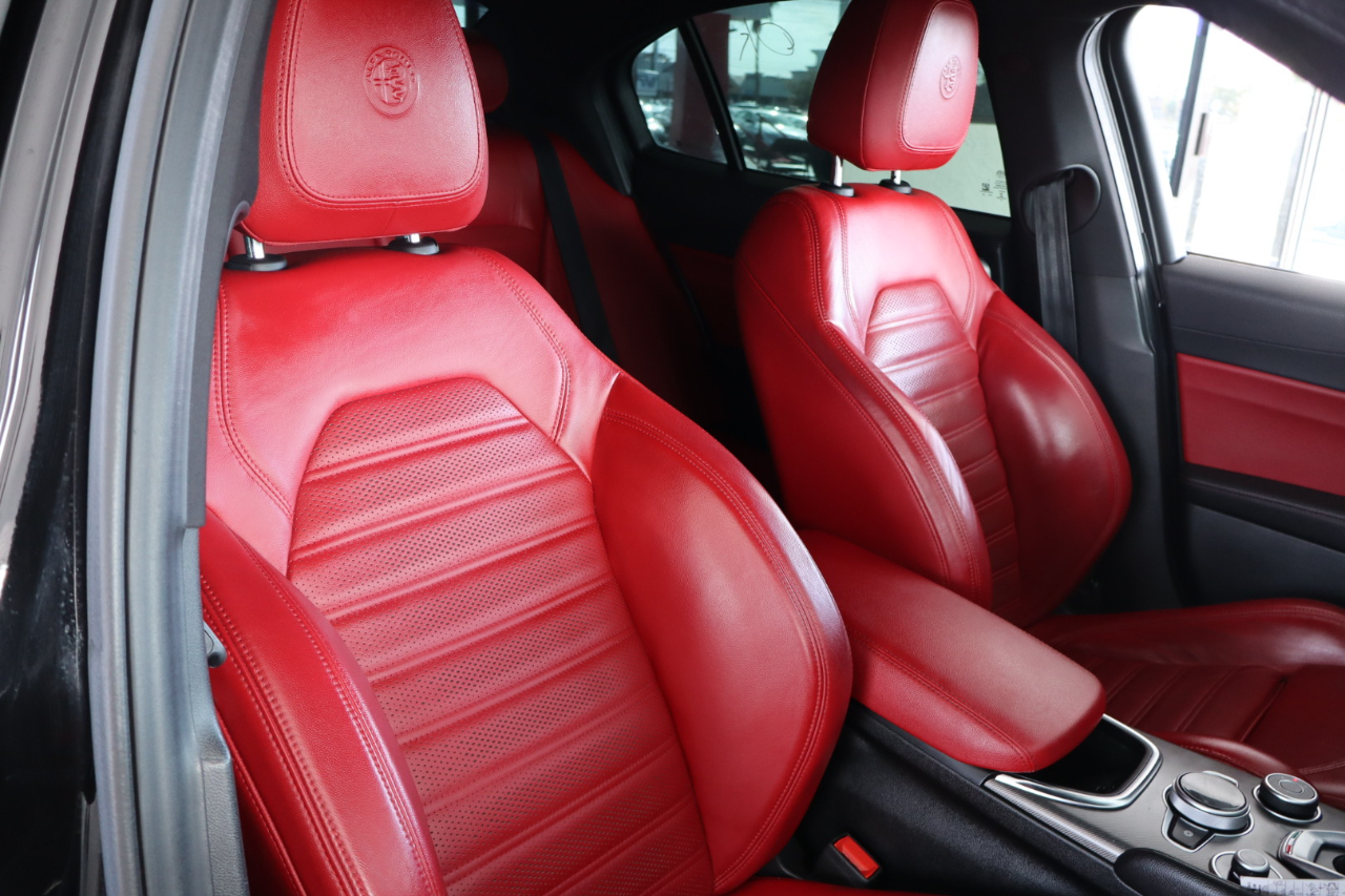 Alfa Romeo Giulia Ti Sport RWD 2020