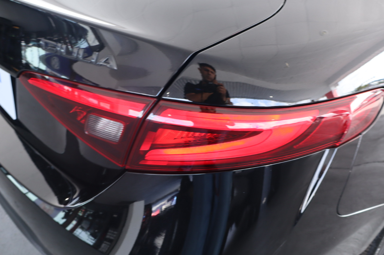 Alfa Romeo Giulia Ti Sport RWD 2020