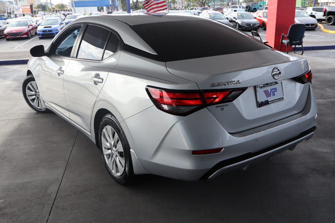 Nissan Sentra S CVT 2021