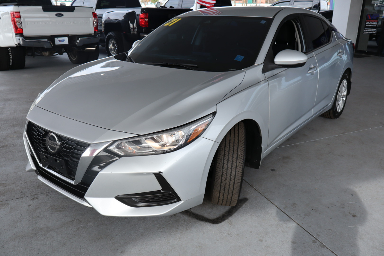 Nissan Sentra S CVT 2021