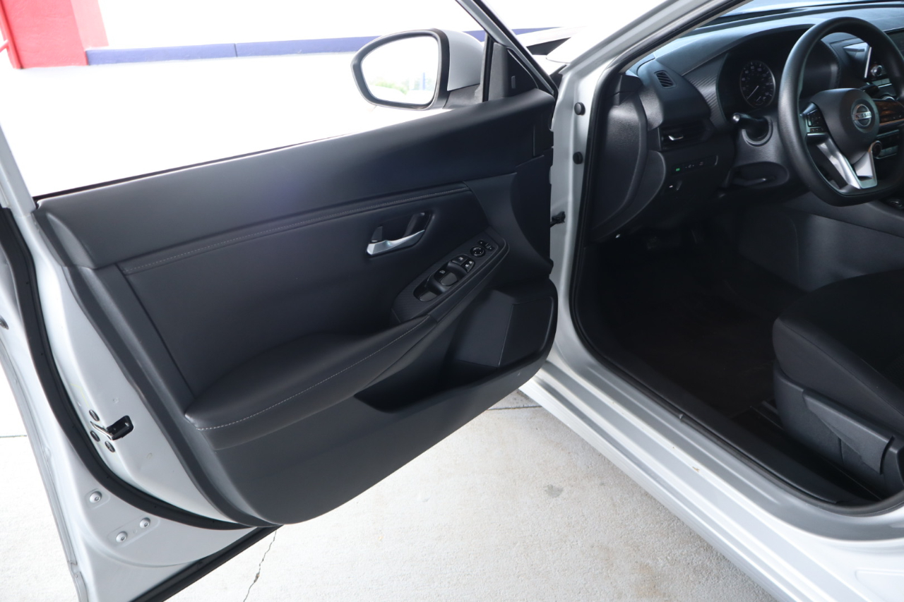 Nissan Sentra S CVT 2021