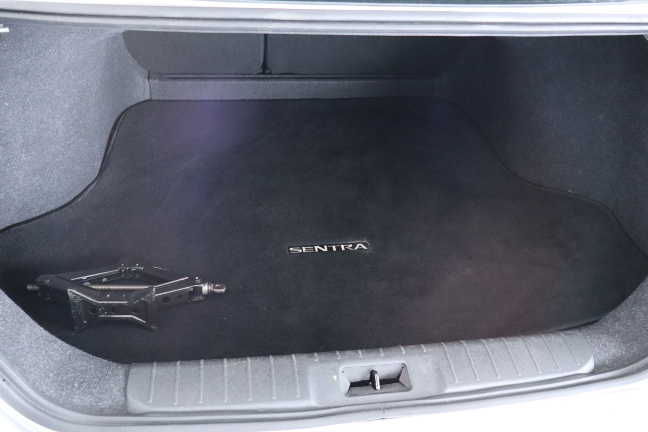 Nissan Sentra S CVT 2021