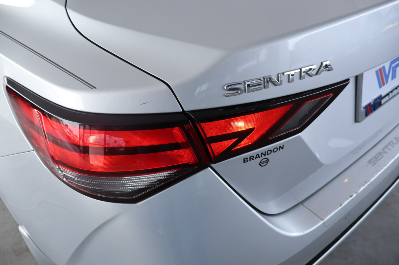 Nissan Sentra S CVT 2021