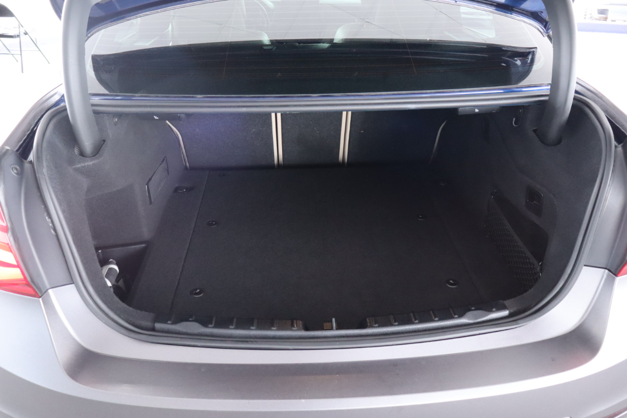 BMW 3 Series 330e iPerformance Plug-In Hybrid 2018