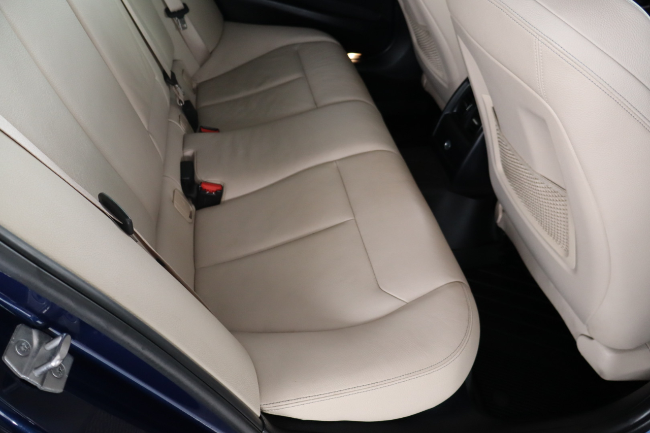 BMW 3 Series 330e iPerformance Plug-In Hybrid 2018