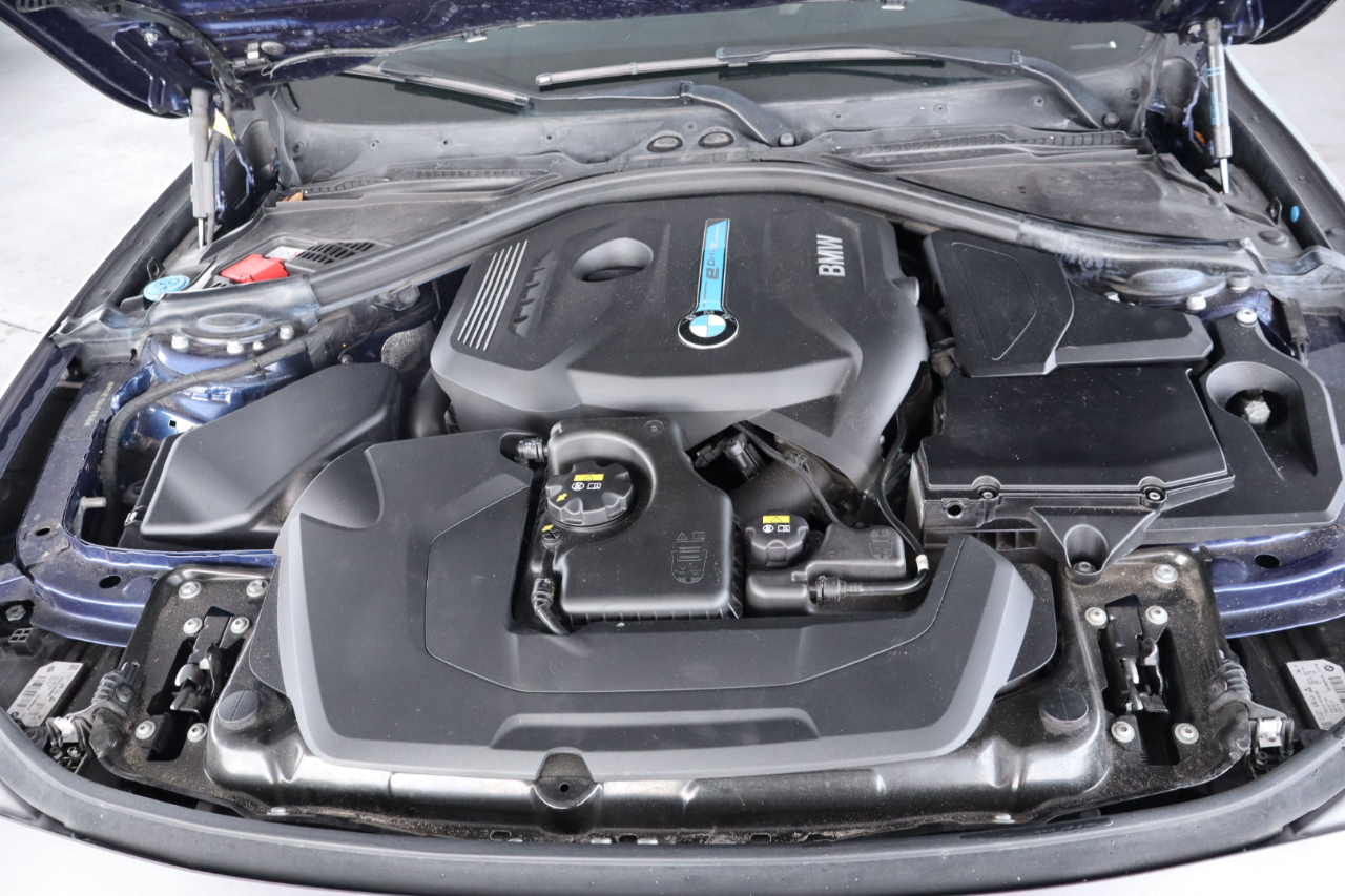 BMW 3 Series 330e iPerformance Plug-In Hybrid 2018