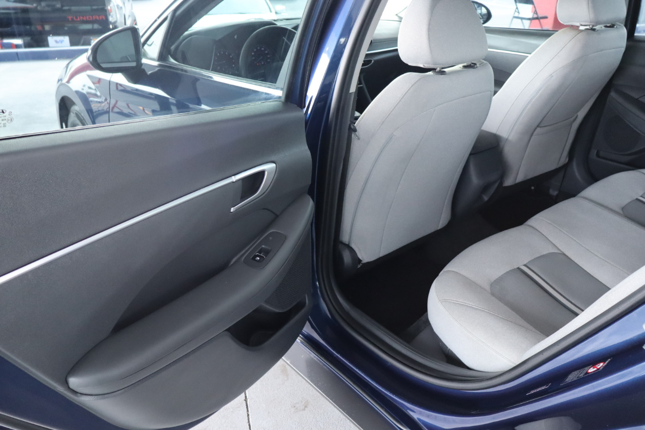 Hyundai Sonata SE 2.5L 2021