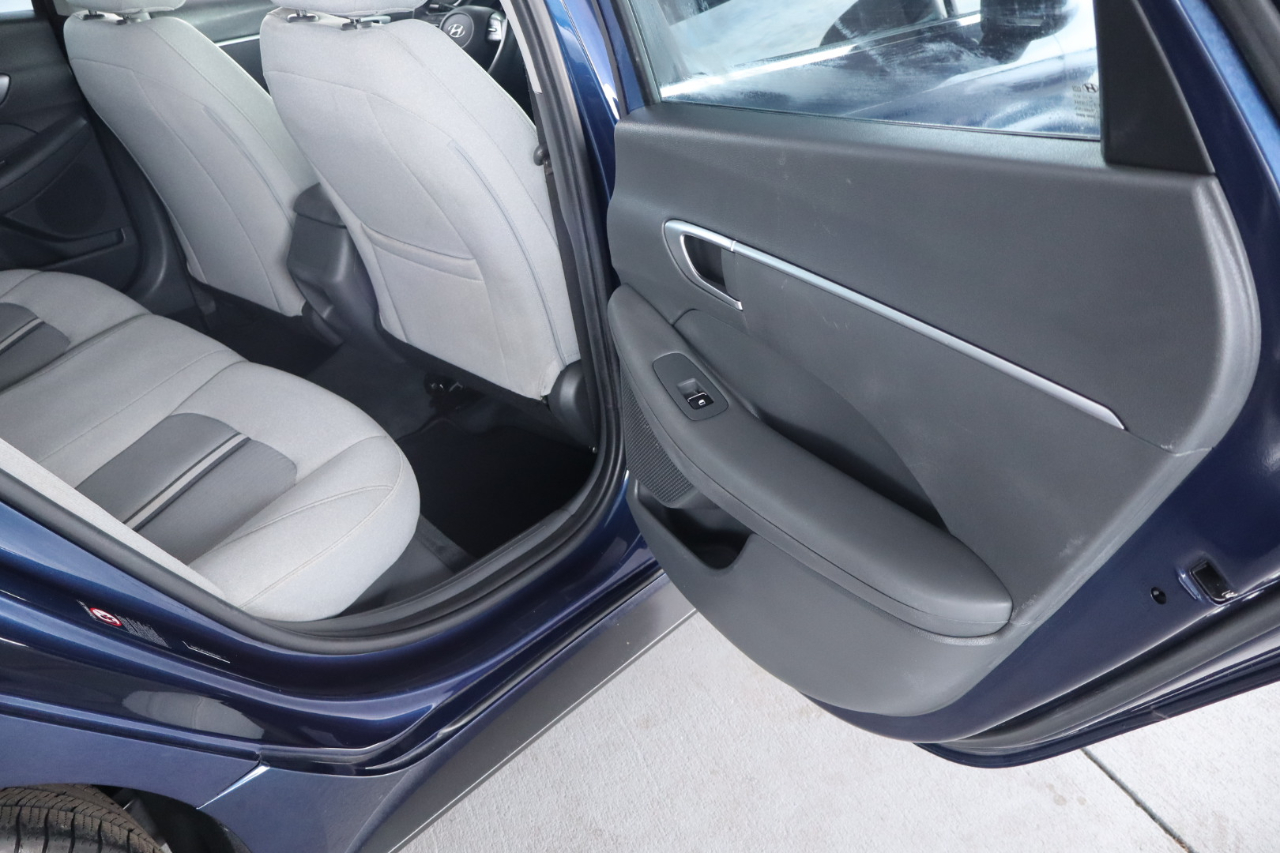 Hyundai Sonata SE 2.5L 2021