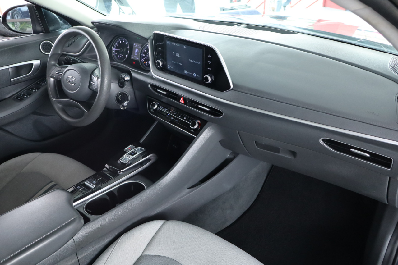 Hyundai Sonata SE 2.5L 2021