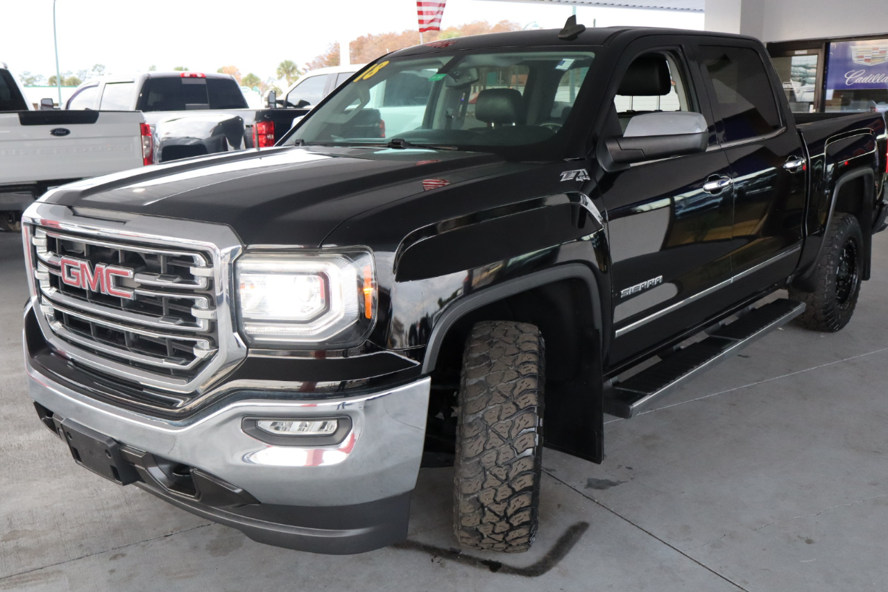 GMC Sierra 1500 4WD Crew Cab 143.5" SLT 2018