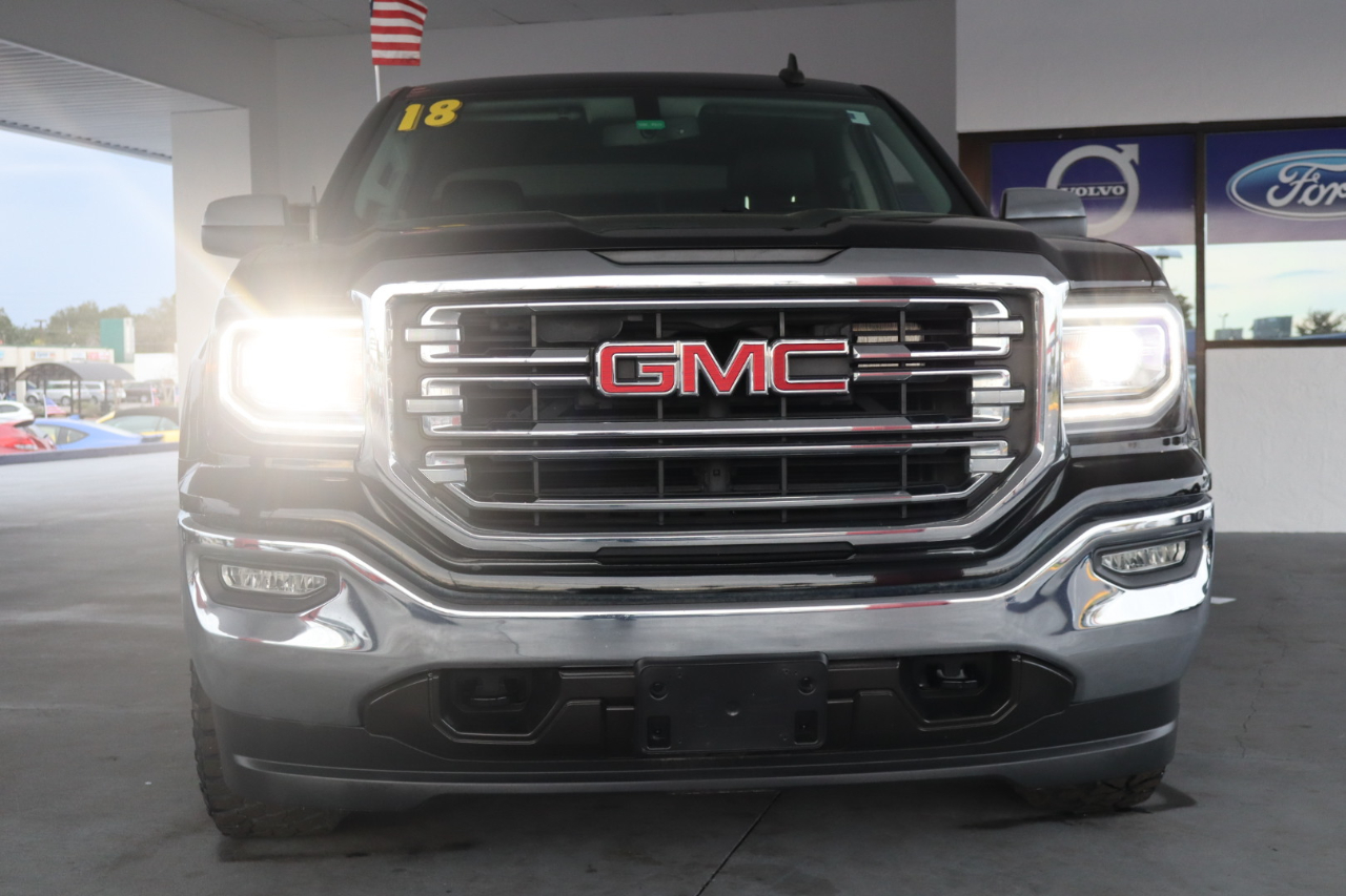 GMC Sierra 1500 4WD Crew Cab 143.5" SLT 2018