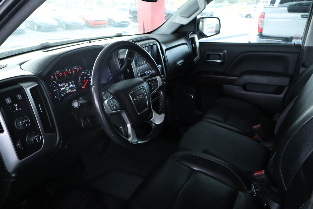 GMC Sierra 1500 4WD Crew Cab 143.5" SLT 2018