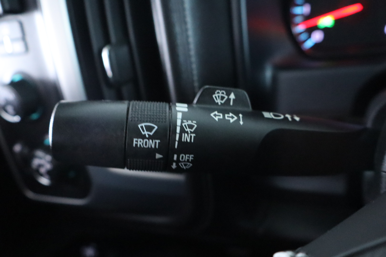 GMC Sierra 1500 4WD Crew Cab 143.5" SLT 2018