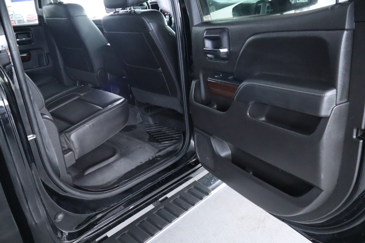 GMC Sierra 1500 4WD Crew Cab 143.5" SLT 2018