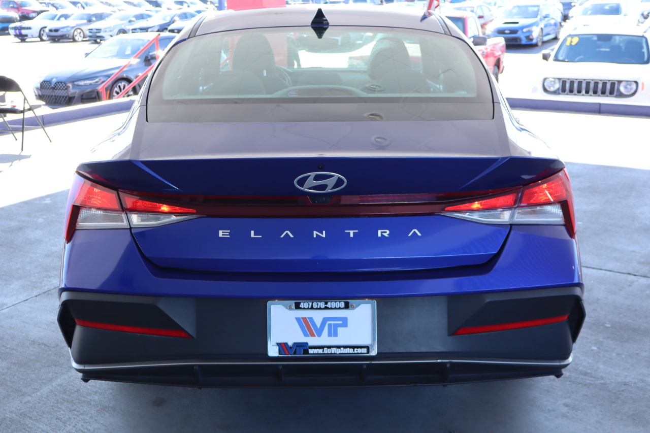 Hyundai Elantra SEL IVT 2024