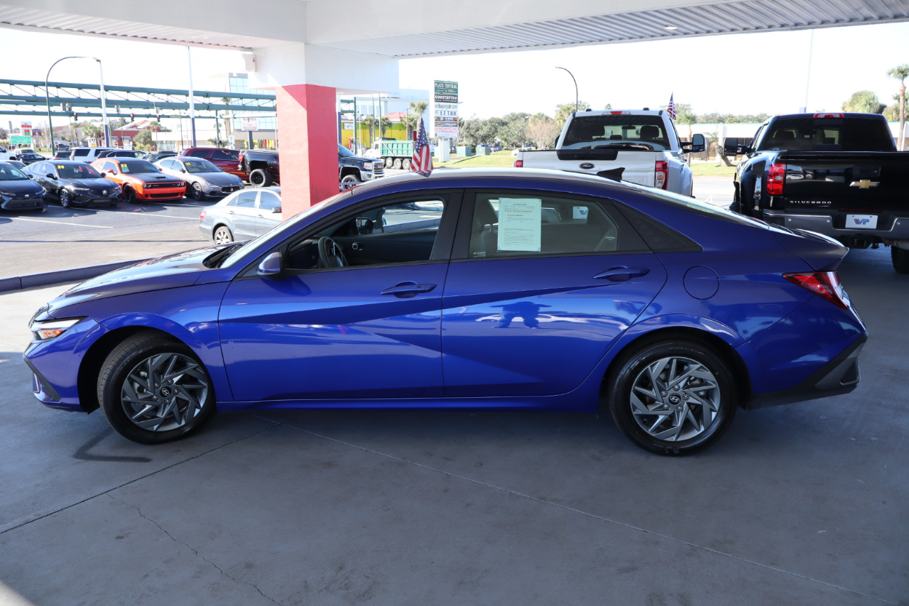 Hyundai Elantra SEL IVT 2024