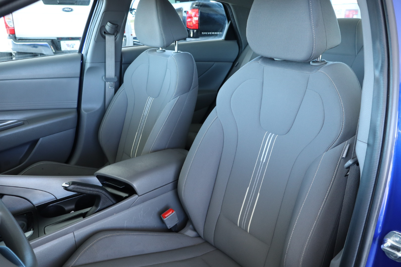 Hyundai Elantra SEL IVT 2024