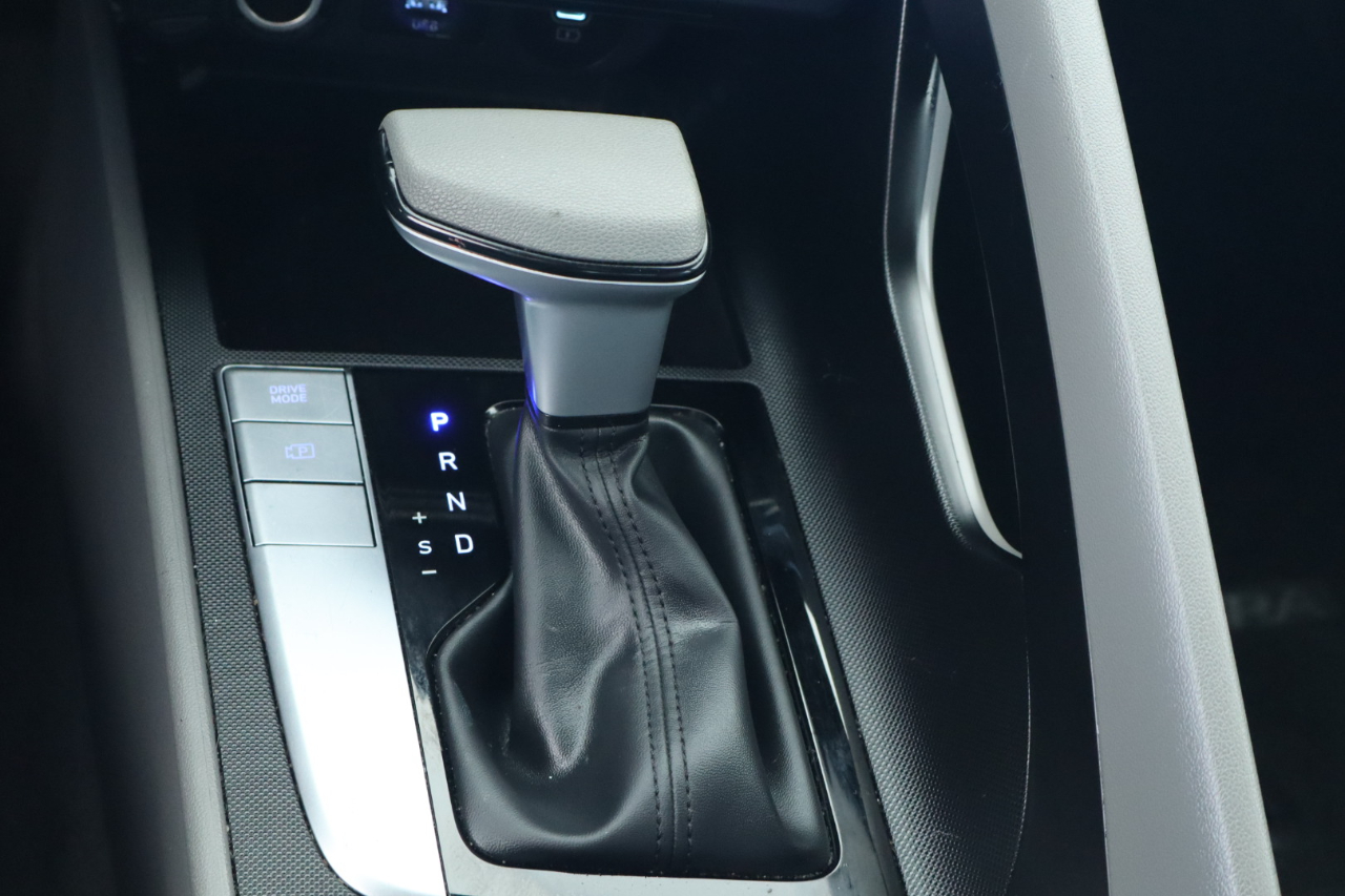 Hyundai Elantra SEL IVT 2024