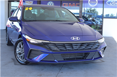 2024 Hyundai Elantra 