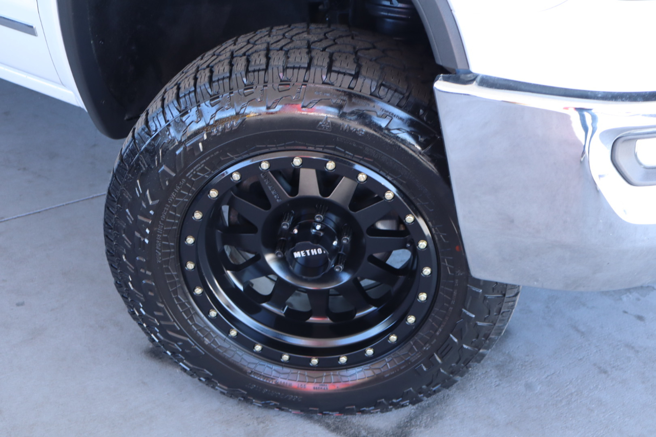 GMC Sierra 1500 2WD Crew Cab 143.5" SLT 2018