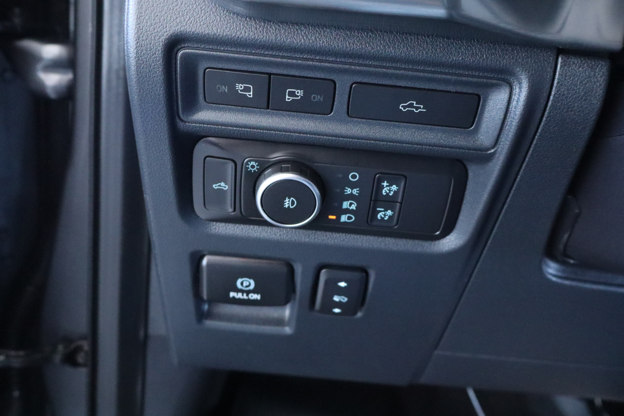 Ford F-150 4WD SuperCrew 157" Lariat 2021