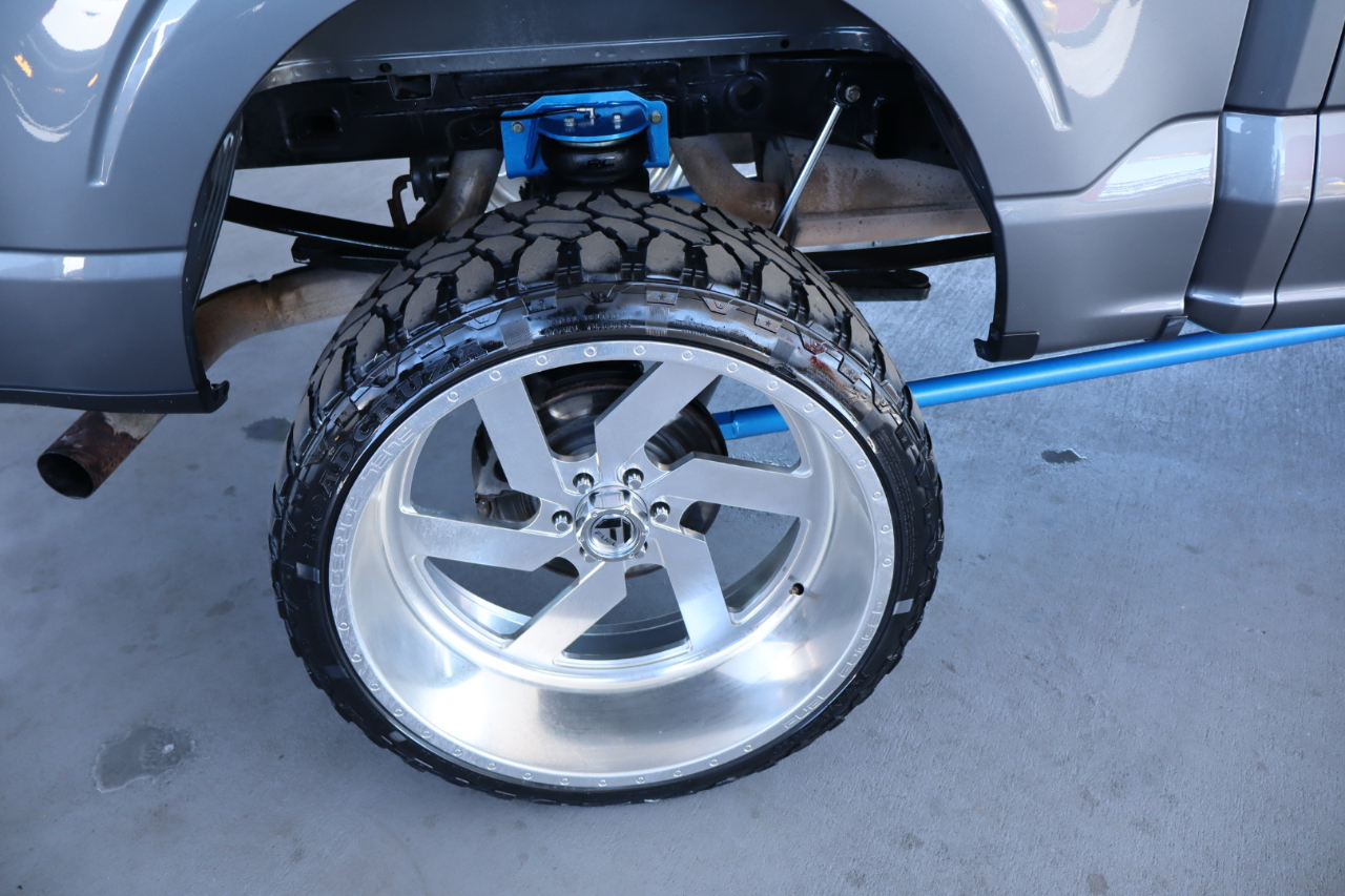 Ford F-150 4WD SuperCrew 157" Lariat 2021